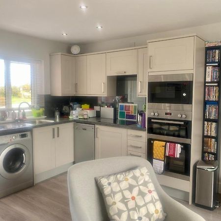 2 Bedroom Cottage Sleeps 4, With Pool Use, Sennen Kültér fotó